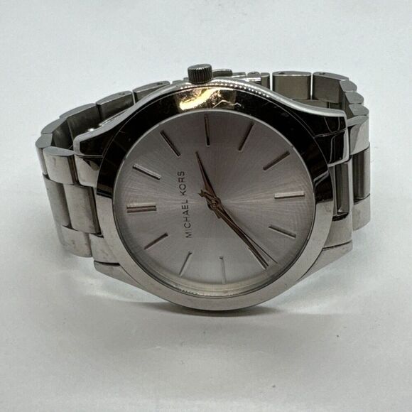 Michael Kors Slim Runway MK3178 Women's Silver Analog Dial Quartz Watch JNA609 - Picture 5 of 11